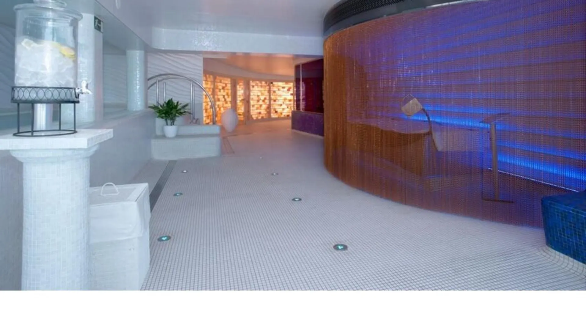 לאס פאלמס דה גראן קנאריה Bull Reina Isabel & Spa 4*, לאס פאלמס דה גראן קנאריה